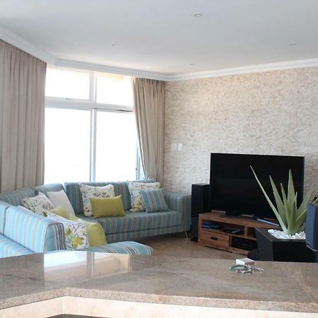 Appartamento Unit 1101 Oyster Rock Durban Esterno foto