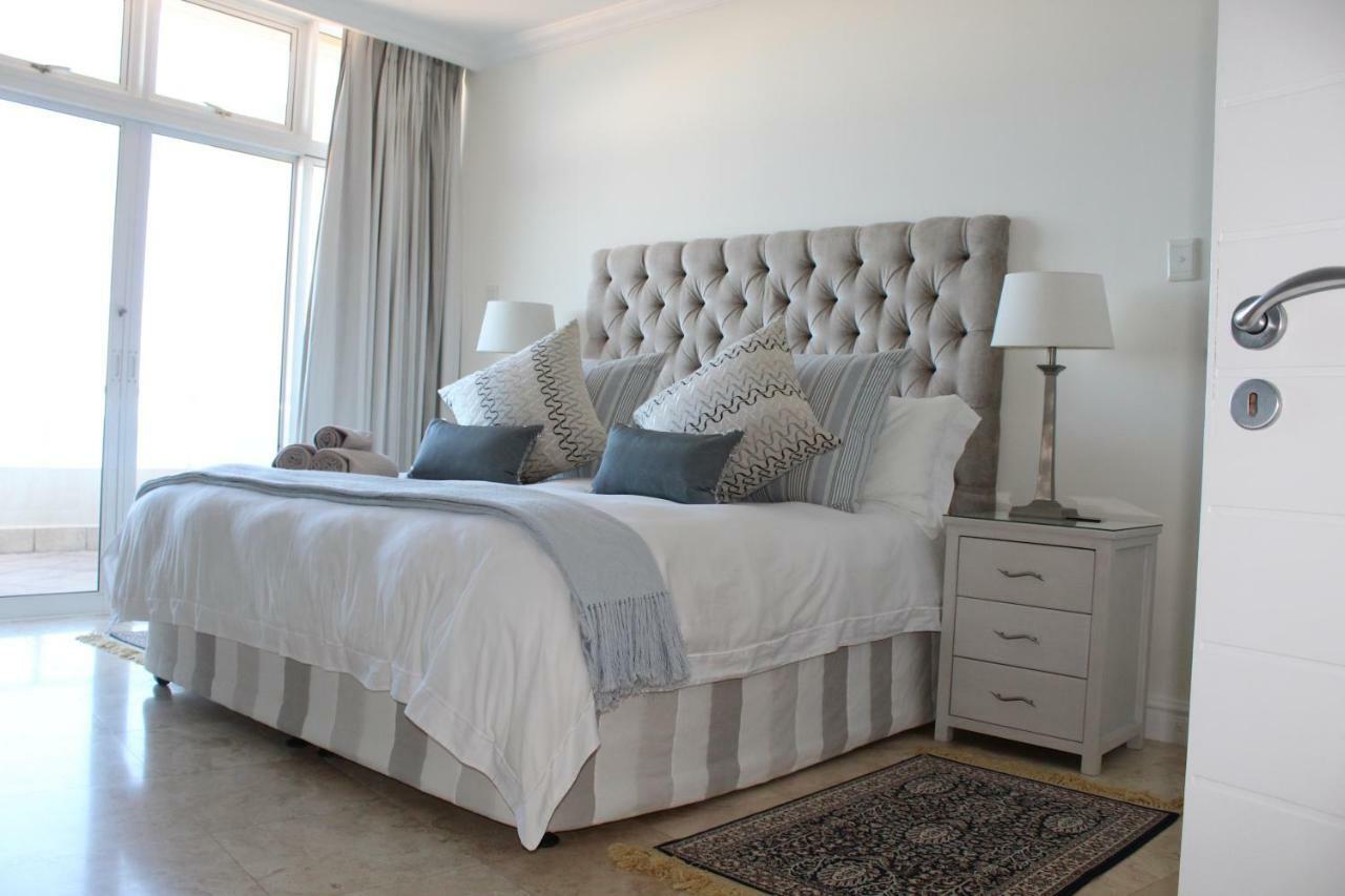 Appartamento Unit 1101 Oyster Rock Durban Esterno foto