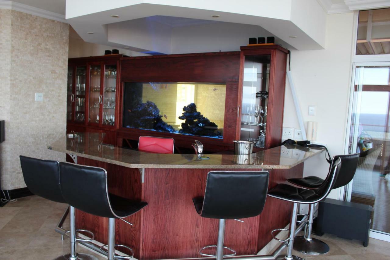 Appartamento Unit 1101 Oyster Rock Durban Esterno foto